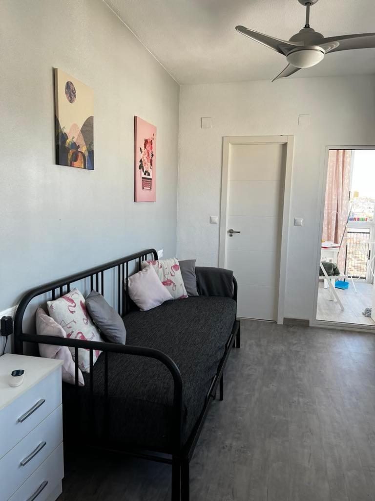 La Loma 7Th Floor Apartment Торевиеха Екстериор снимка